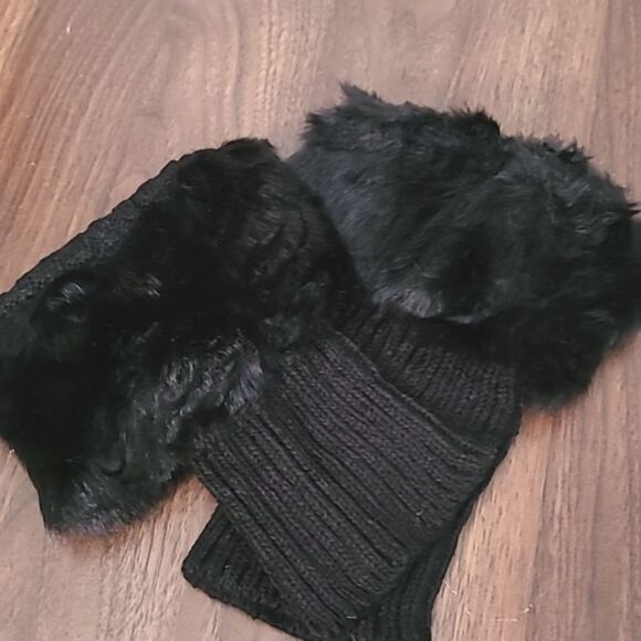 Black Faux Fur Boot Cuffs, NWOT - Picture 2 of 4